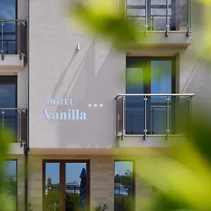 Vanilla, - Free Parking מלון