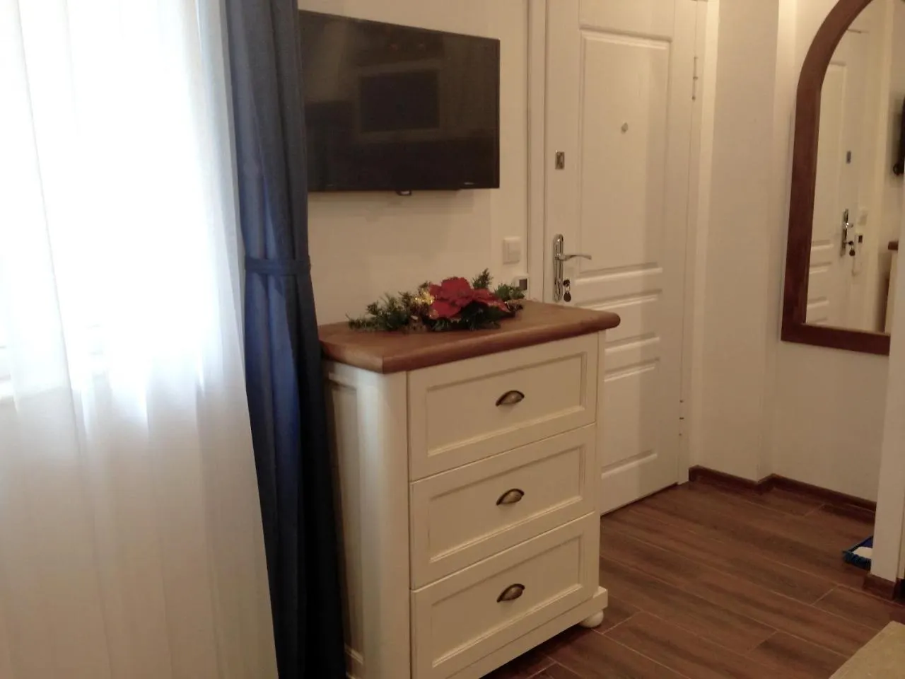 Guest Rooms Boutique וארנה בית הארחה